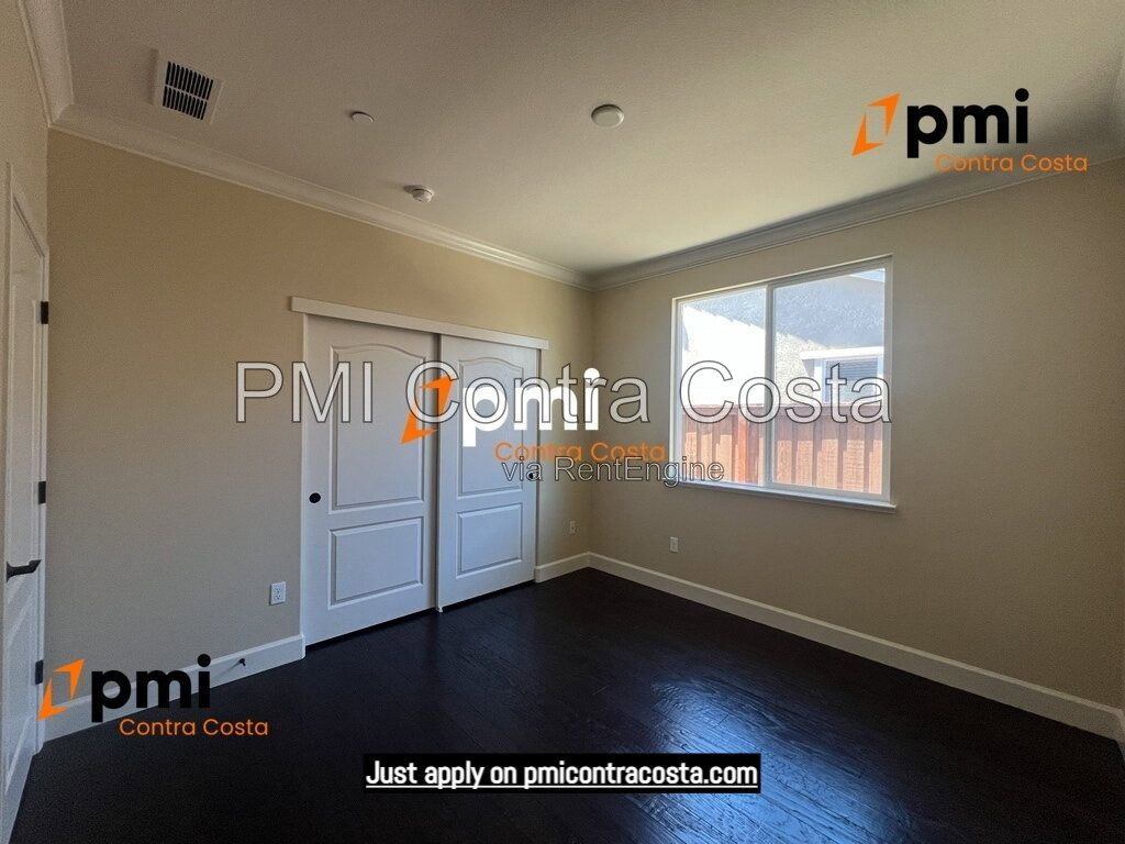 Gallery Image 29