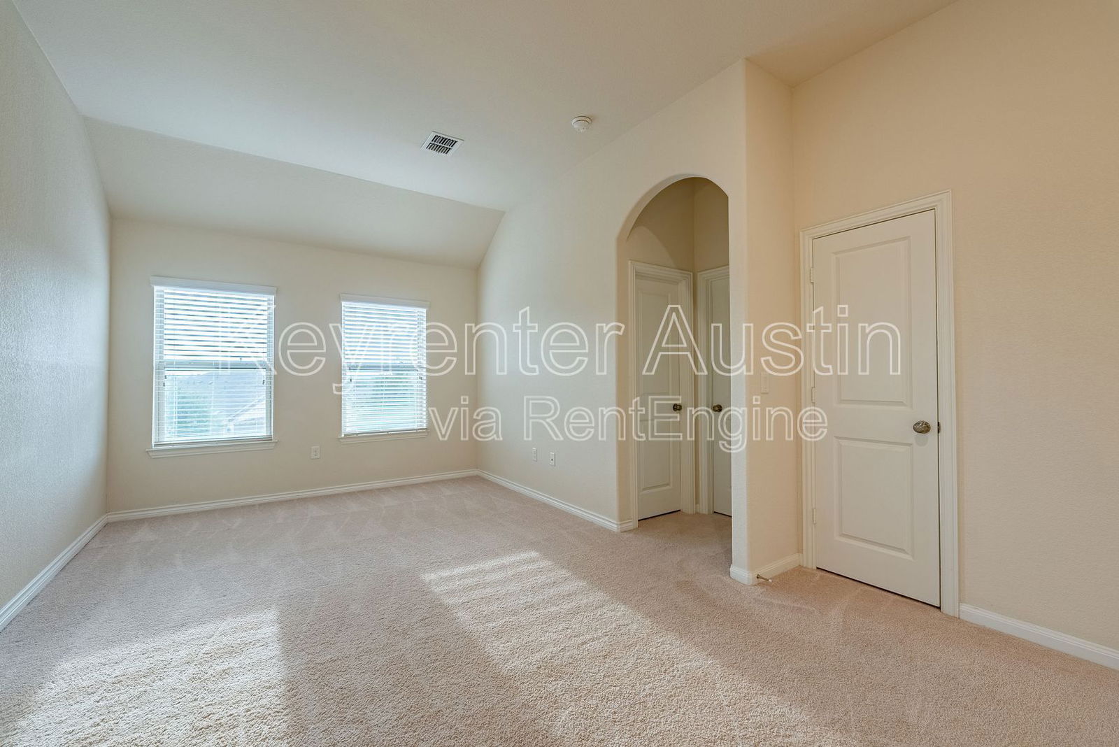 Gallery Image 18