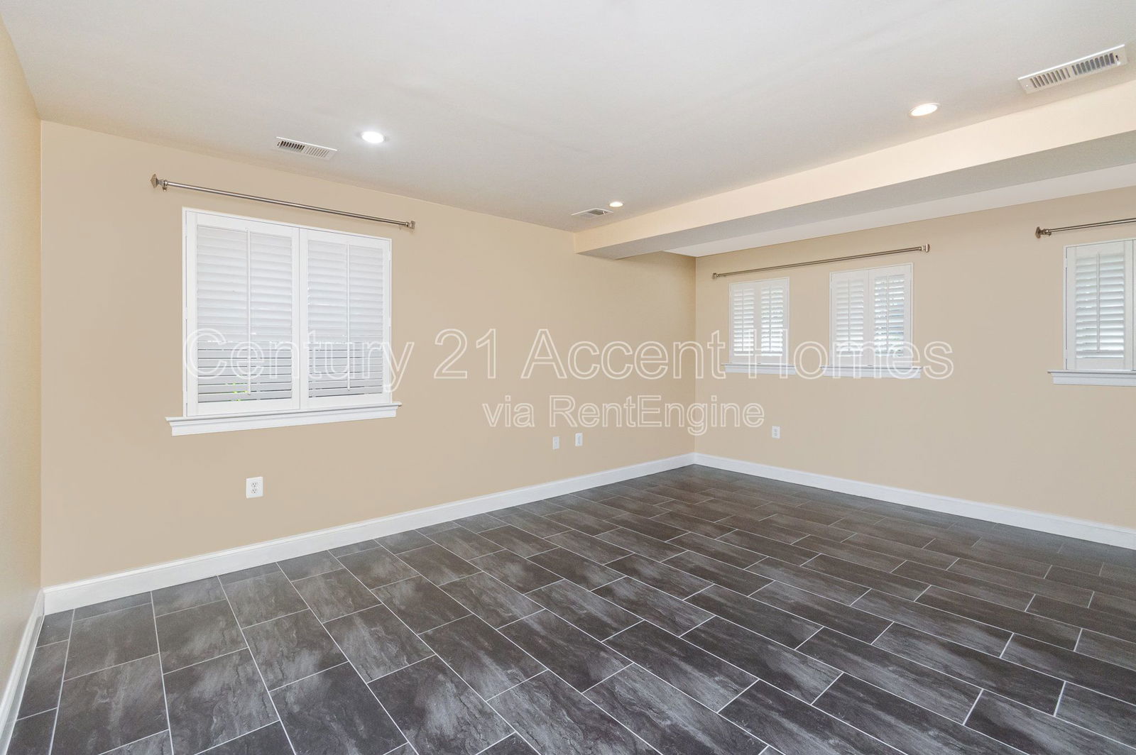 Gallery Image 21