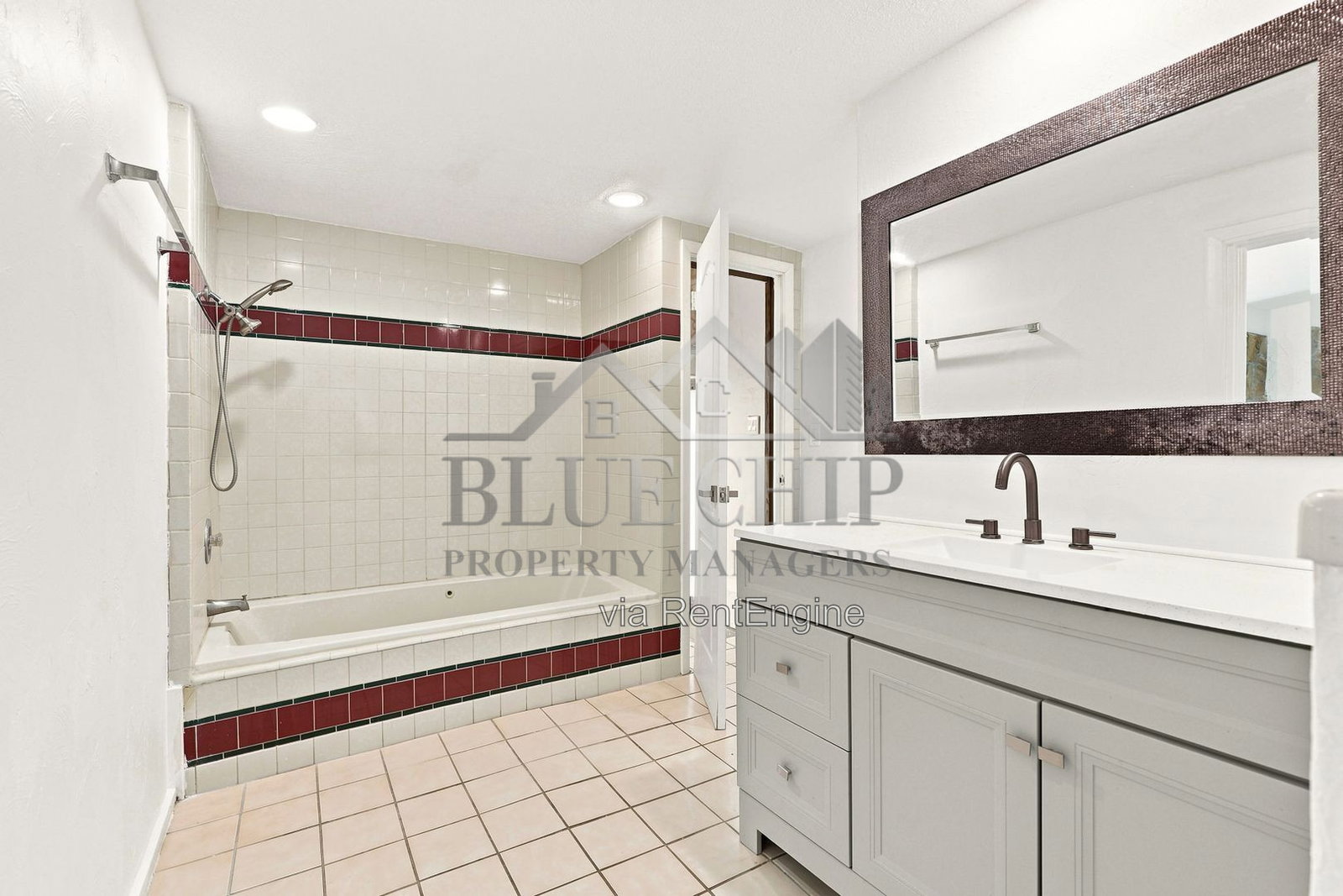 Gallery Image 19