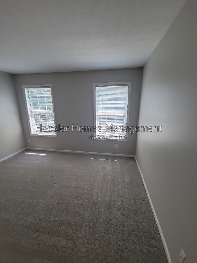 Gallery Image 0