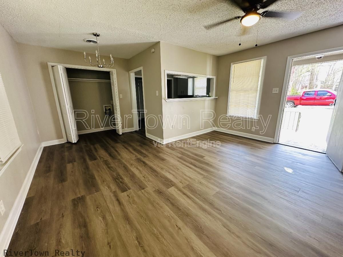 Gallery Image 15