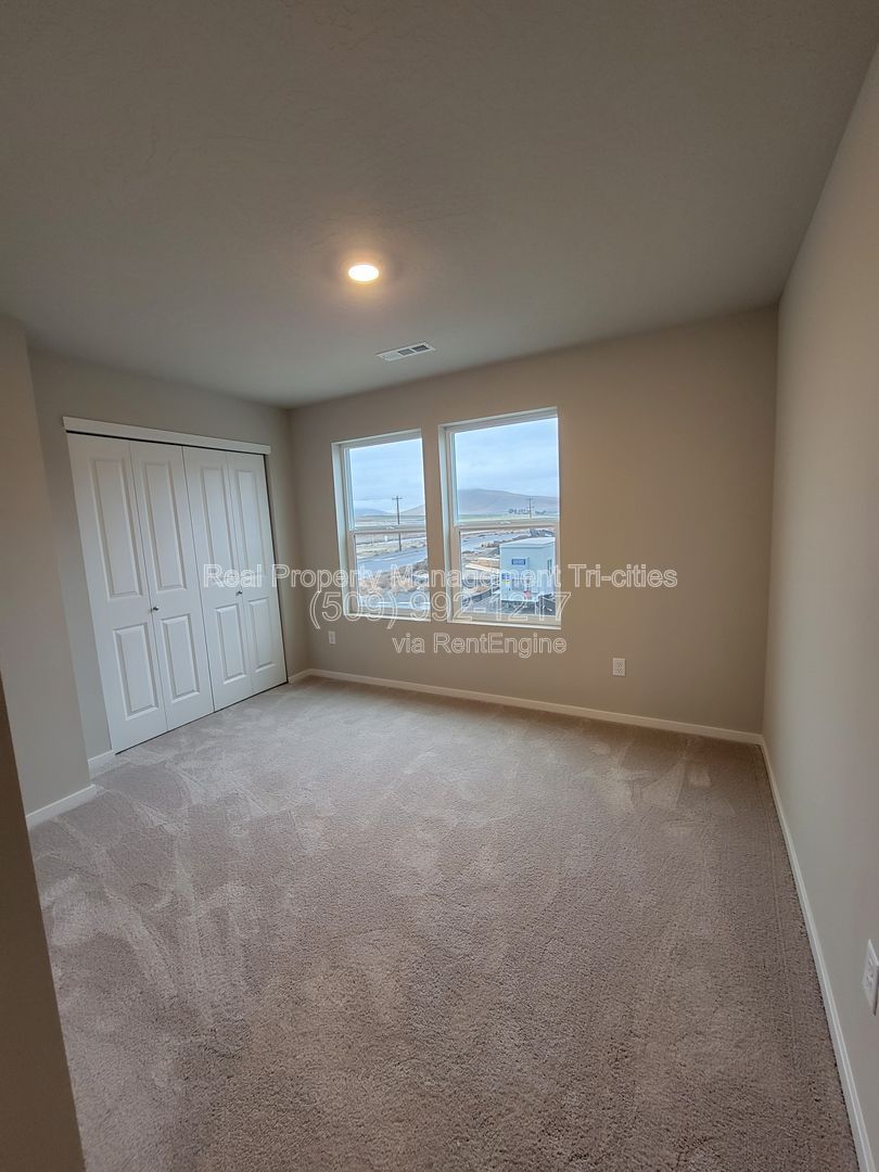 Gallery Image 25