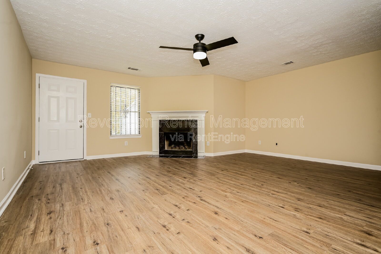 Gallery Image 18