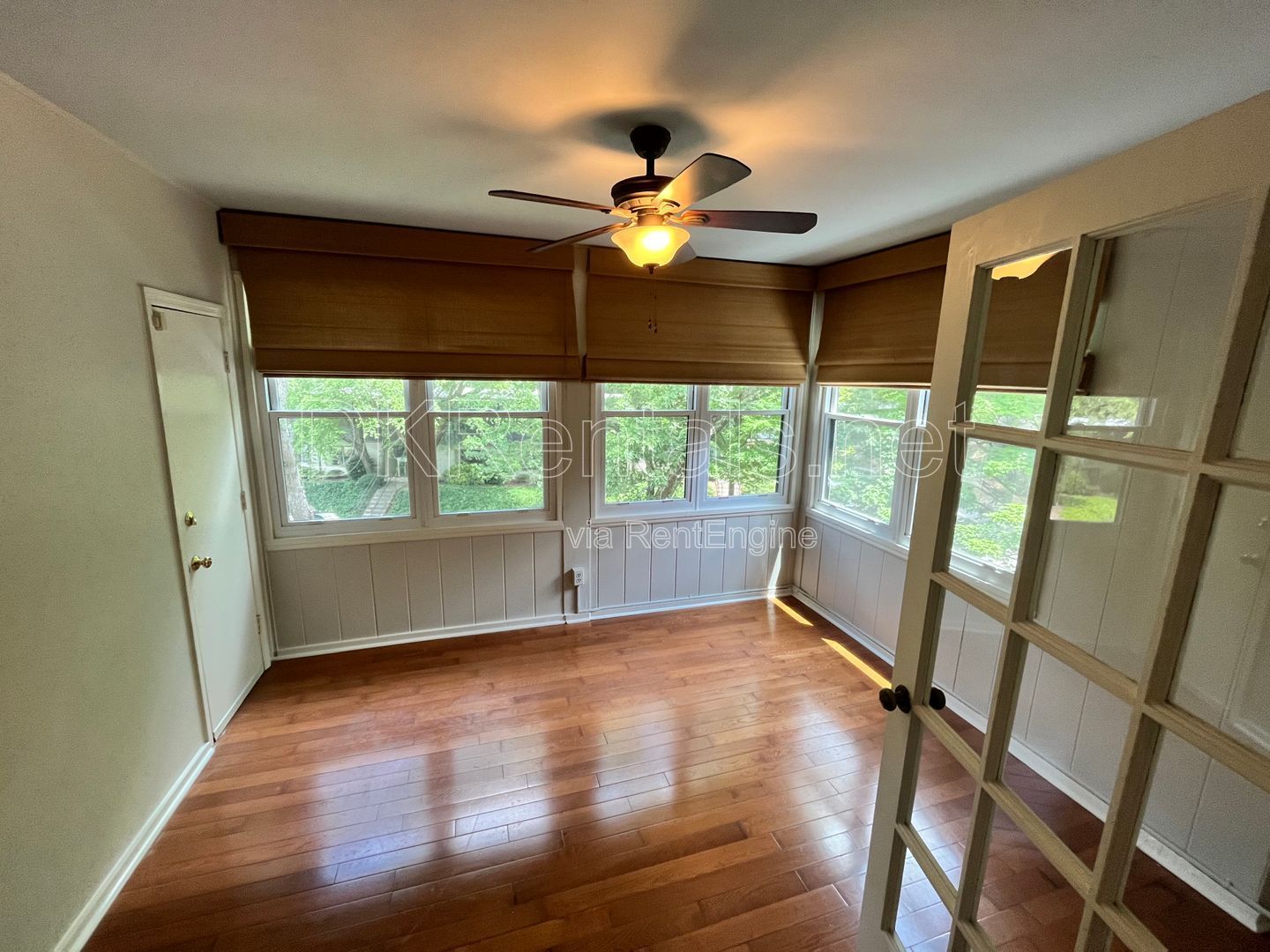Gallery Image 16