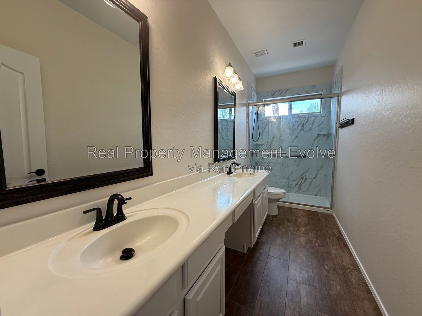 Gallery Image 51
