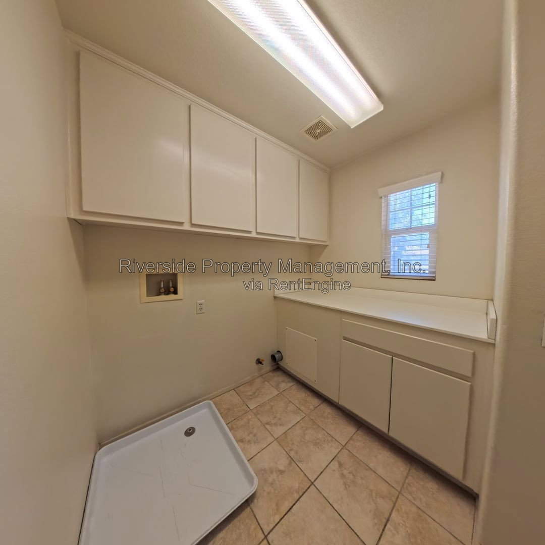 Gallery Image 26