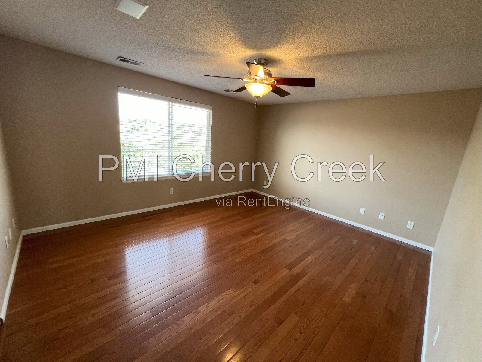 Gallery Image 34
