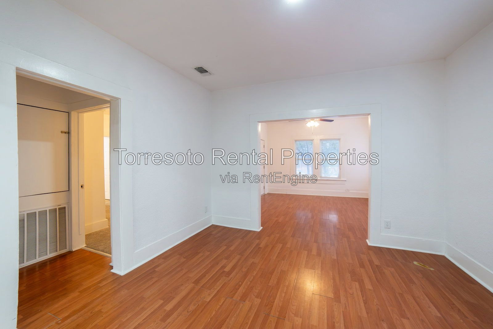 Gallery Image 0