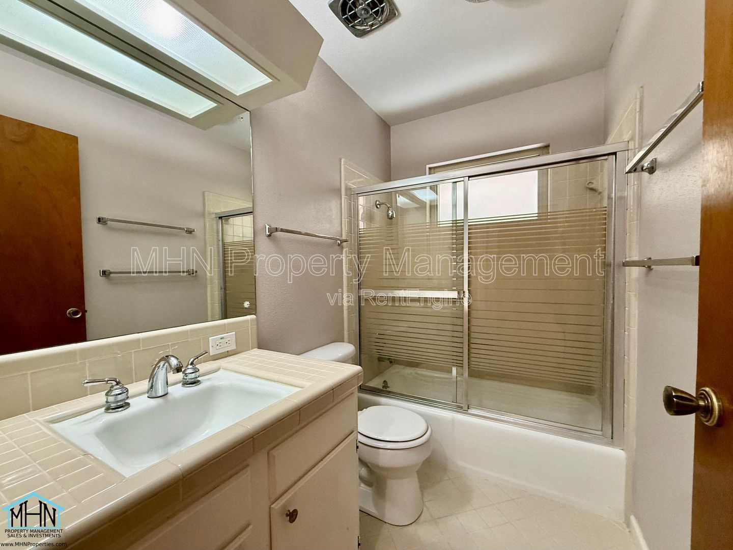 Gallery Image 15