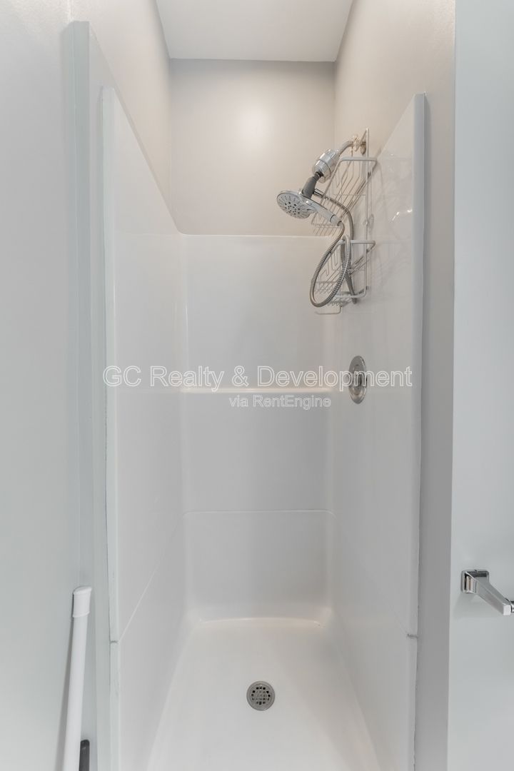 Gallery Image 18
