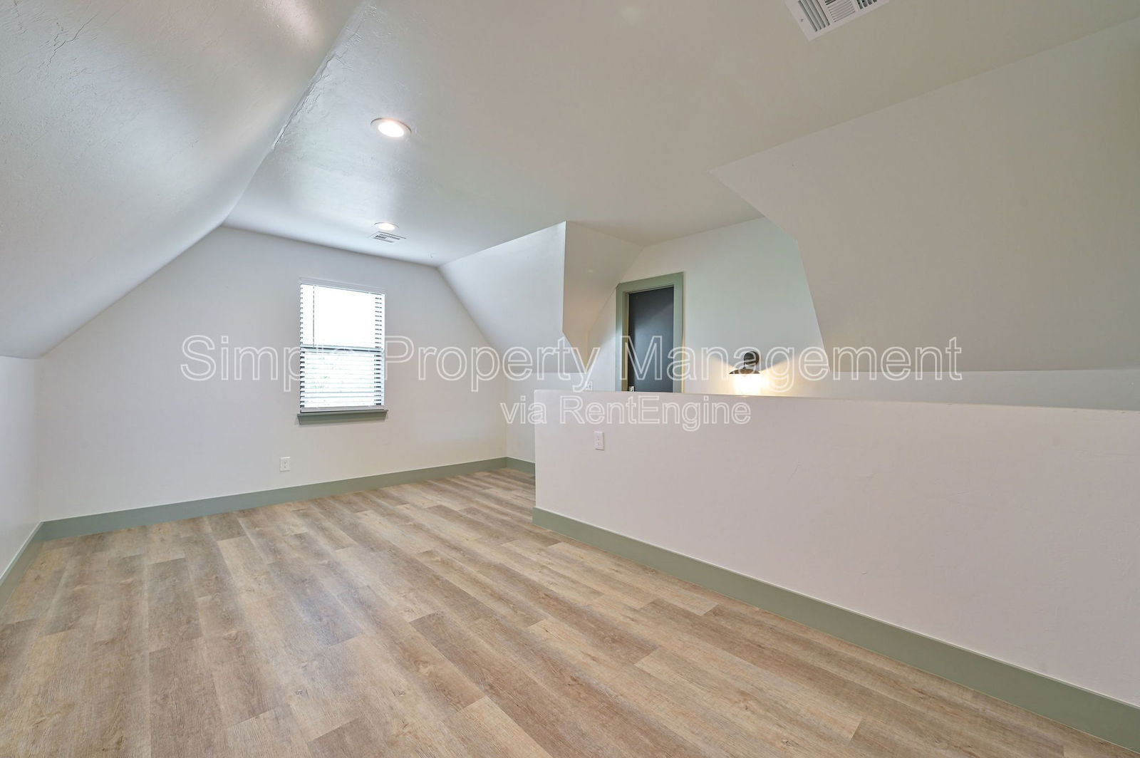 Gallery Image 27