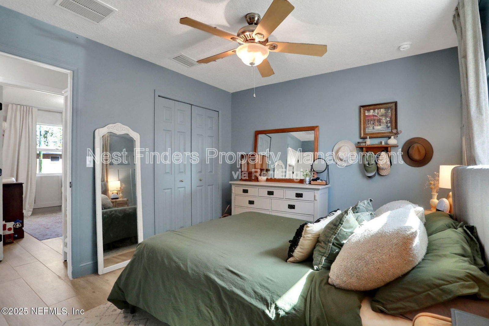Gallery Image 15