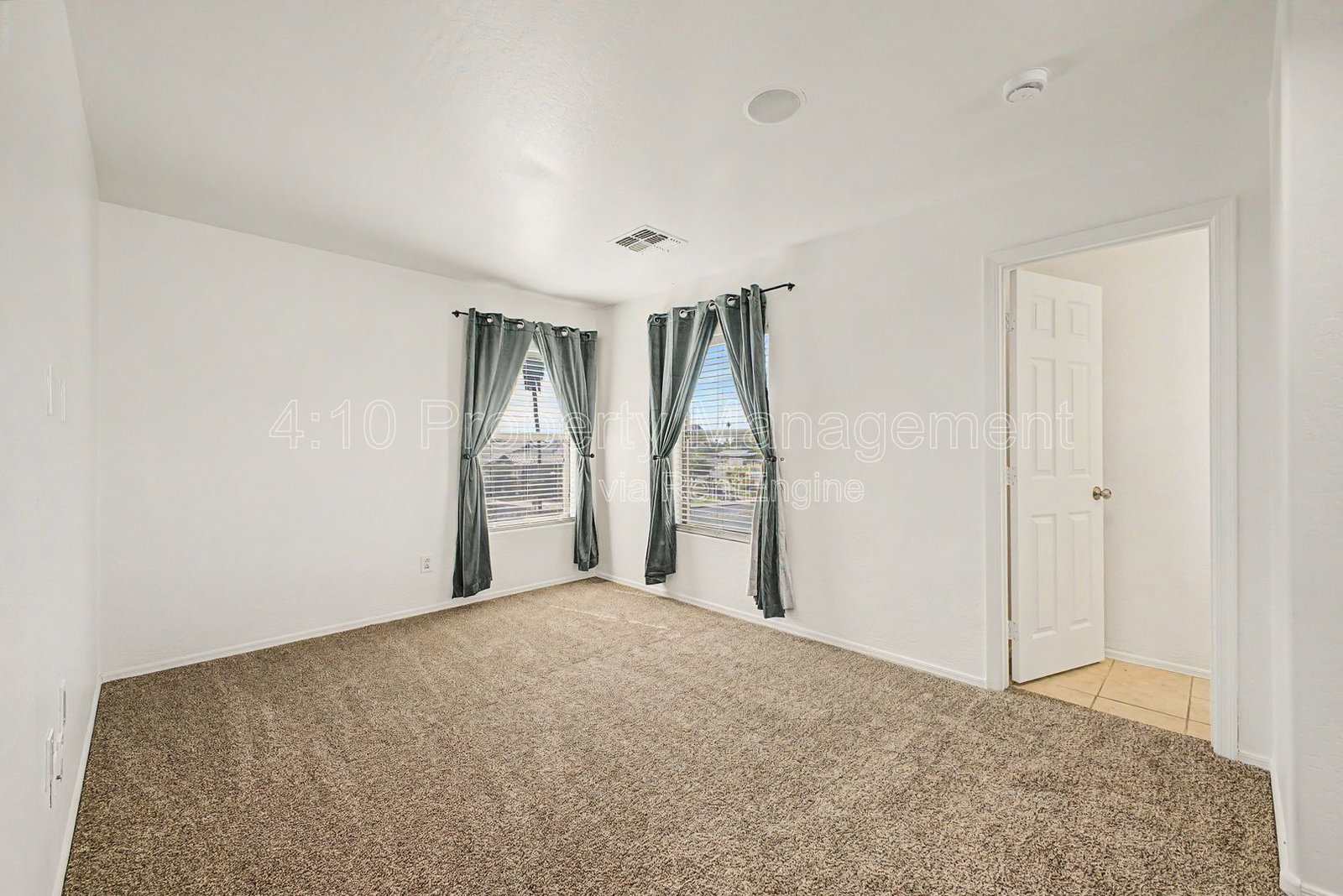 Gallery Image 16