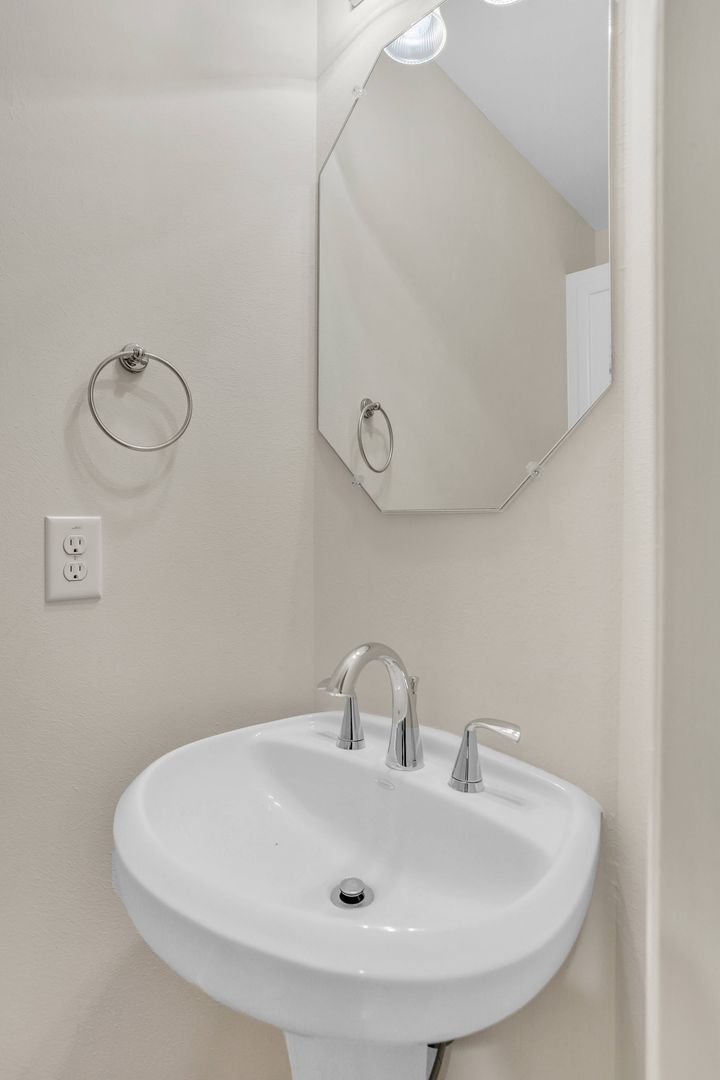 Gallery Image 18