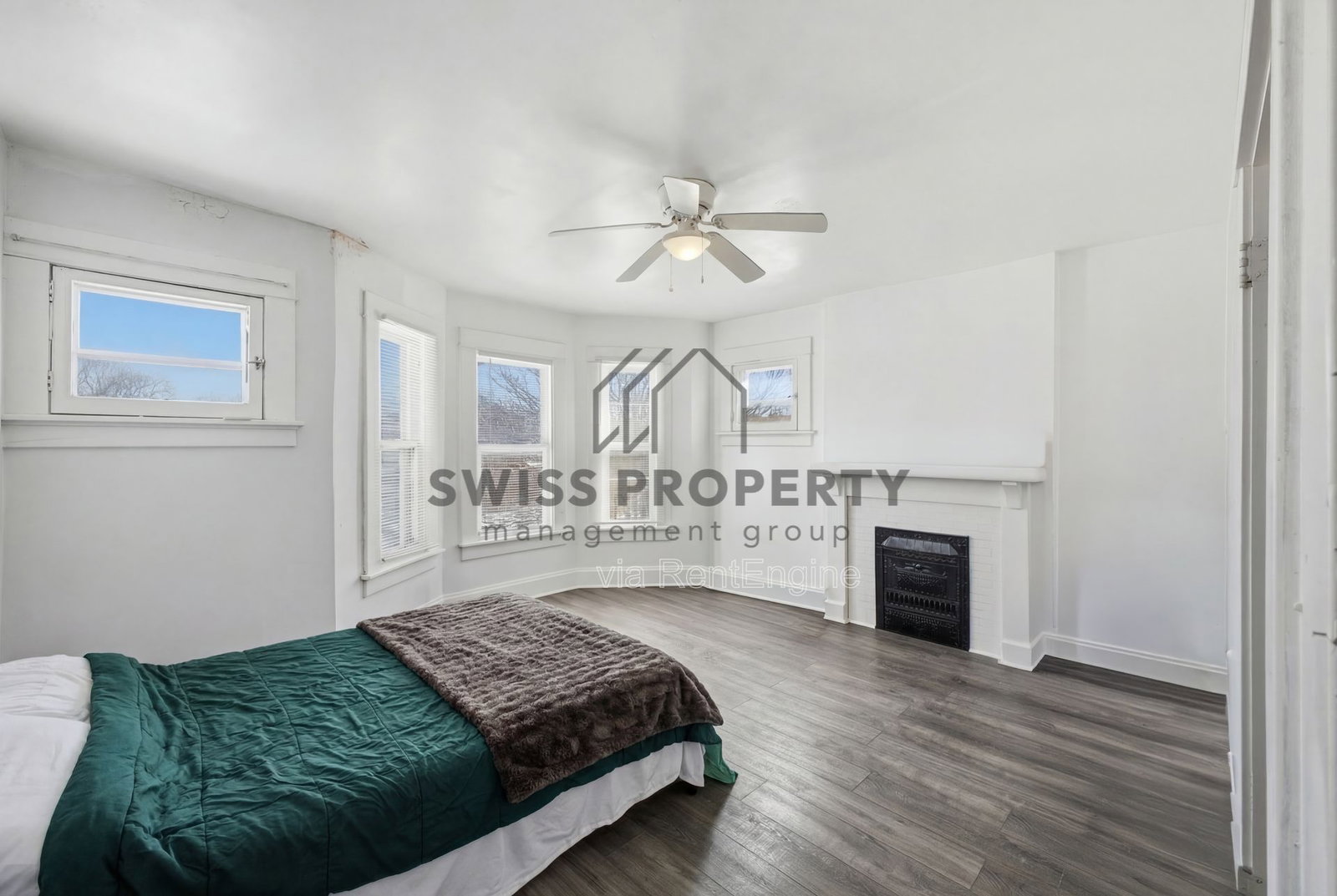 Gallery Image 16