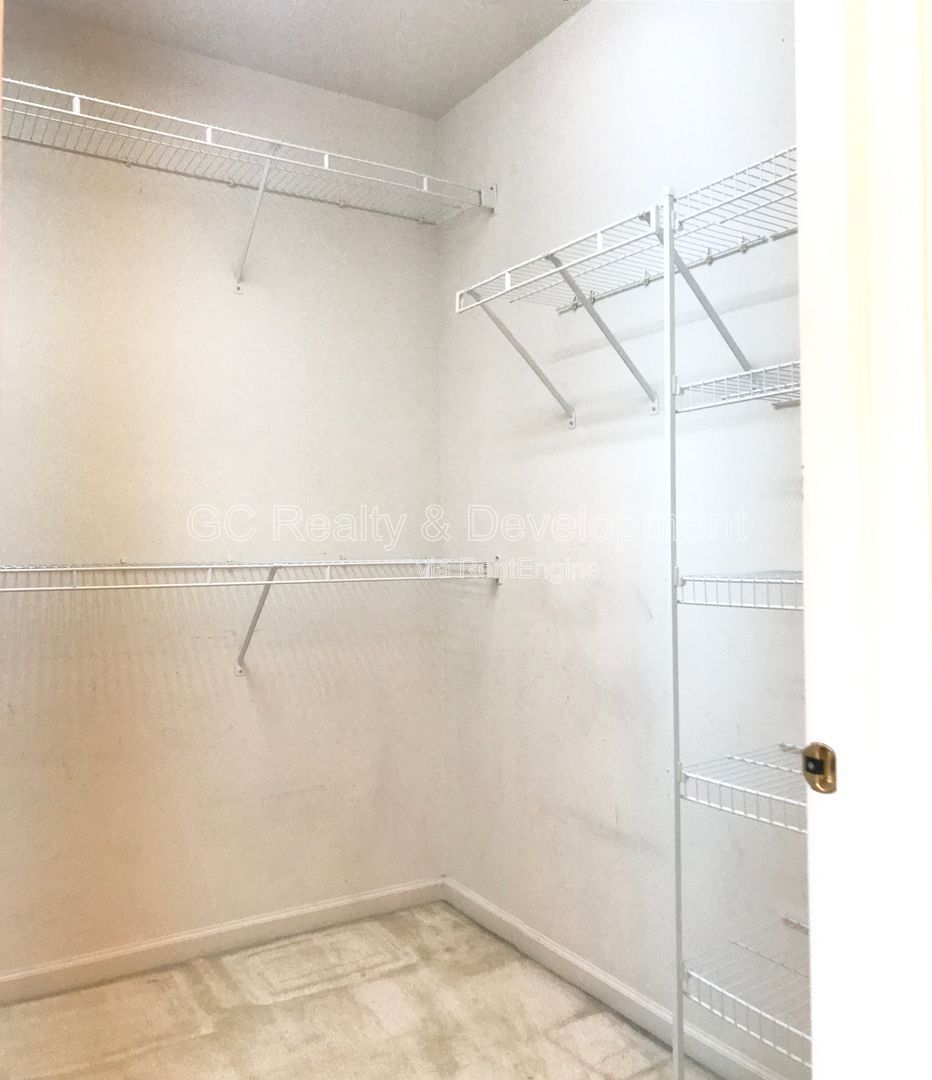 Gallery Image 18