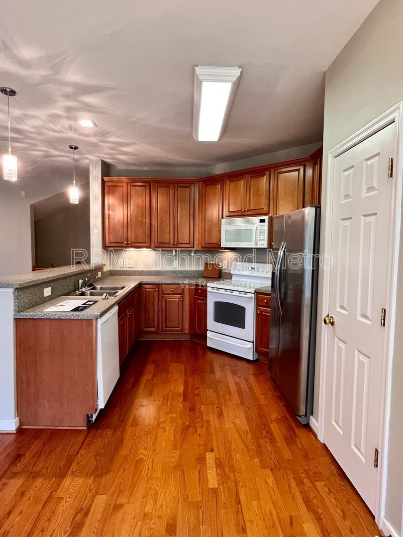 Gallery Image 14