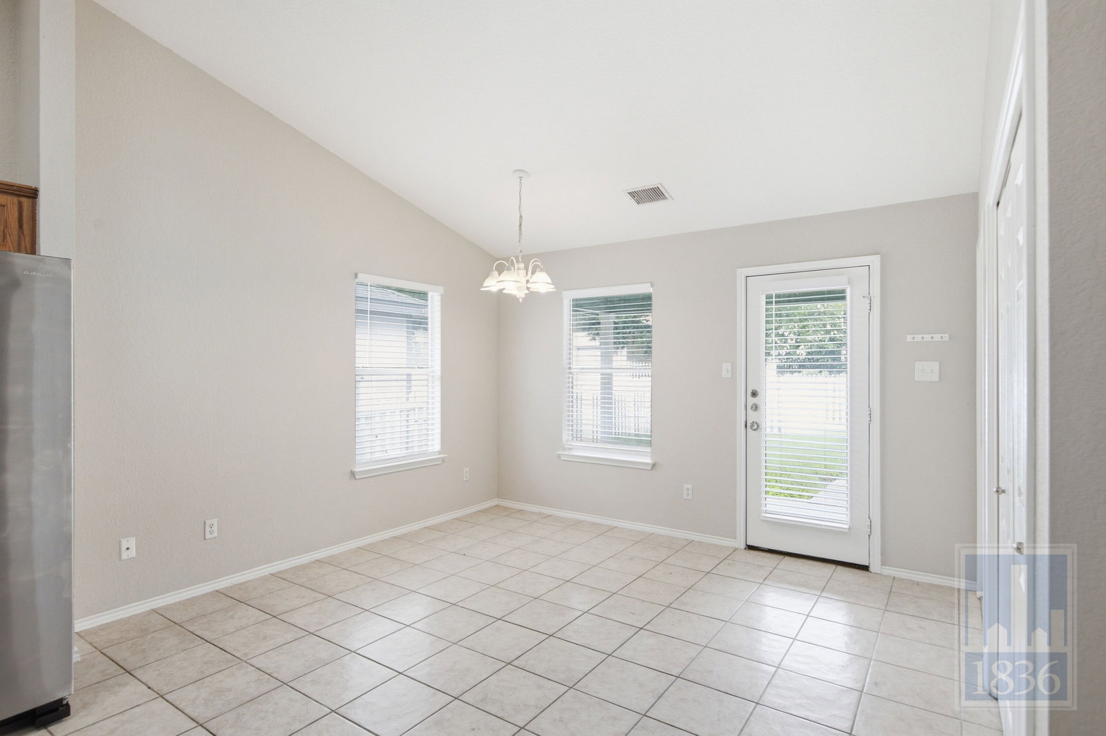 Gallery Image 37