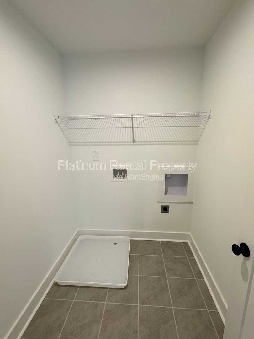 Gallery Image 33