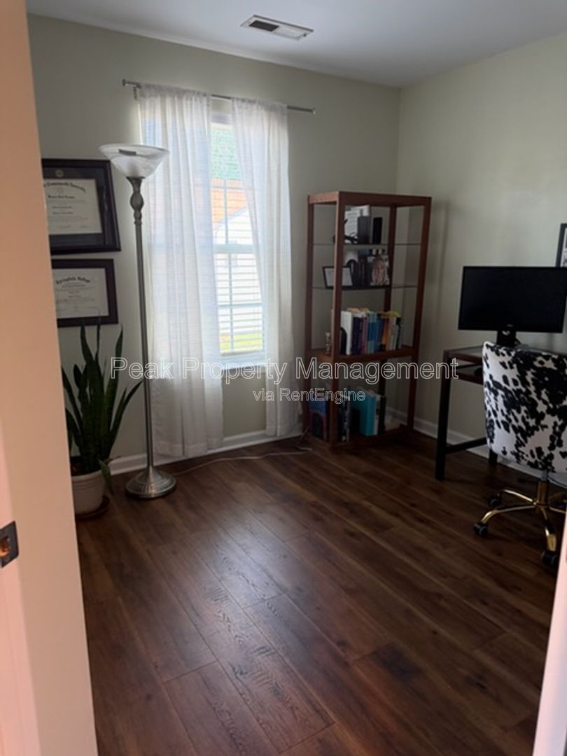 Gallery Image 12