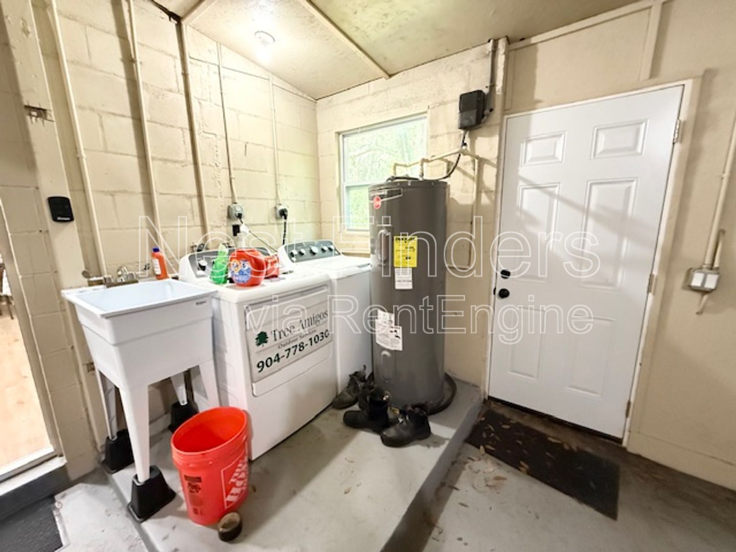 Gallery Image 17