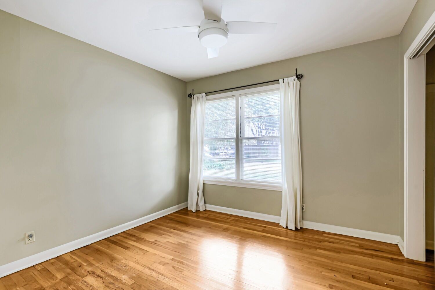 Gallery Image 17