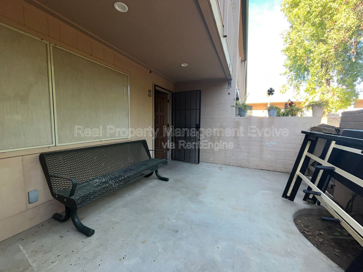 Gallery Image 17