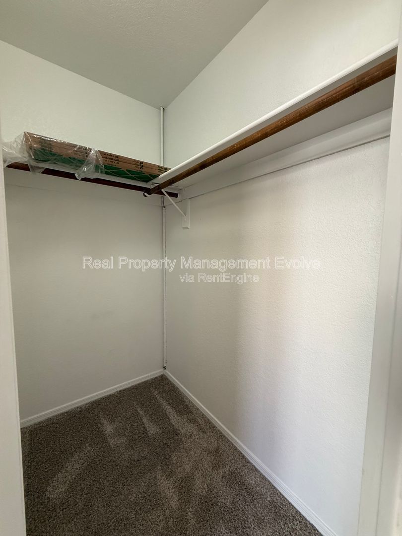 Gallery Image 31