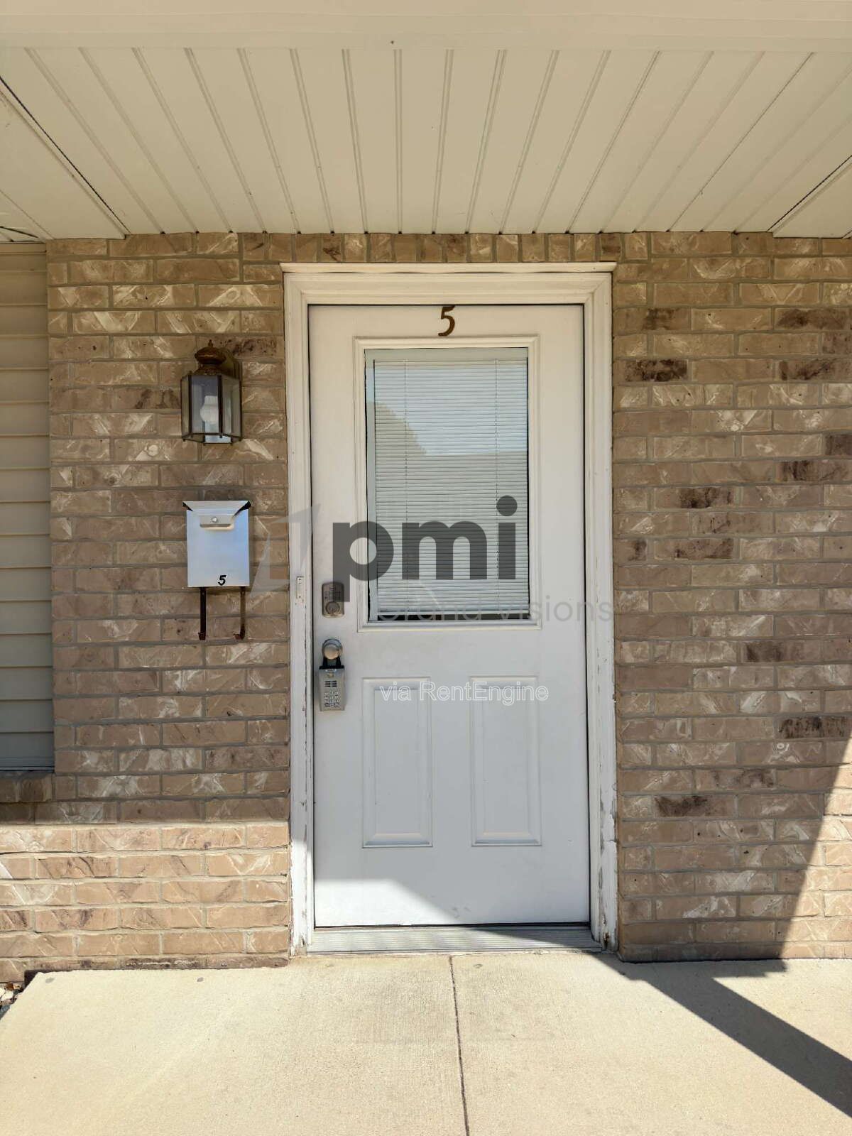 Gallery Image 16