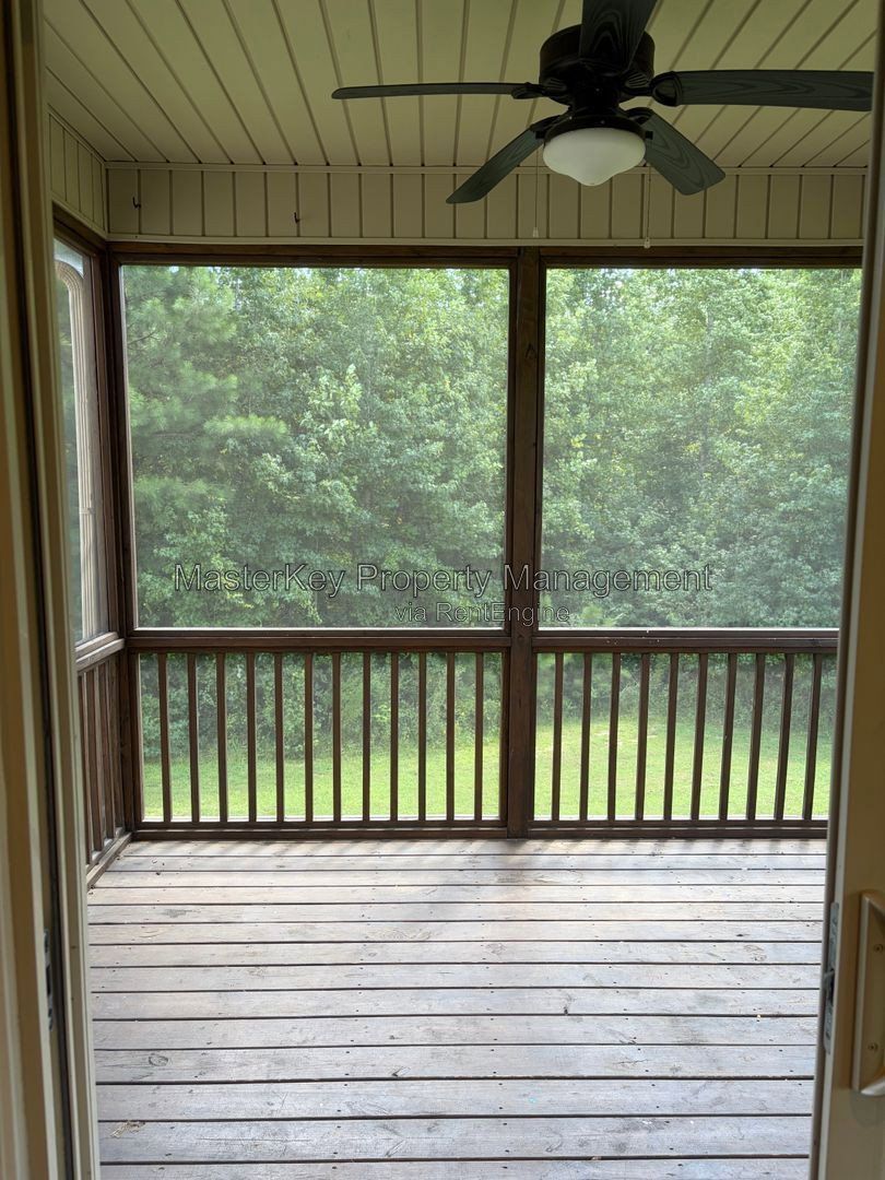 Gallery Image 19