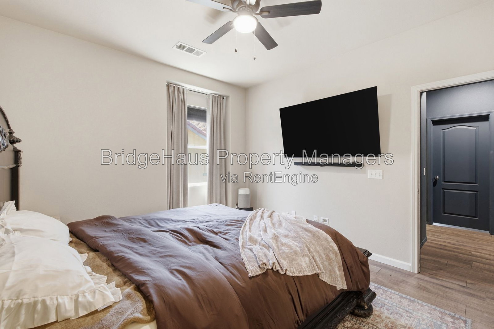 Gallery Image 18