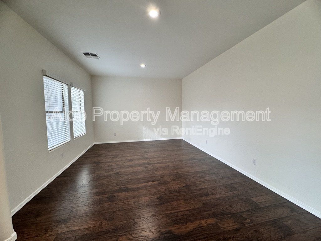 Gallery Image 55
