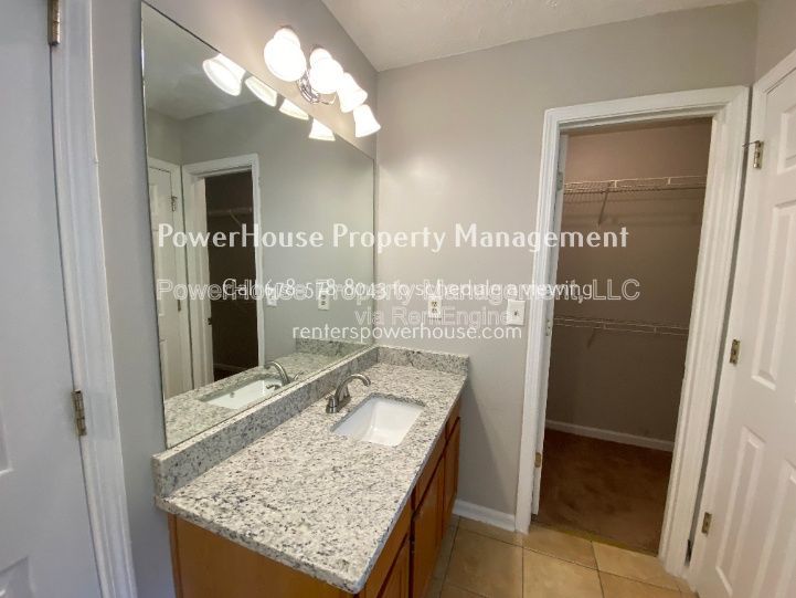 Gallery Image 18