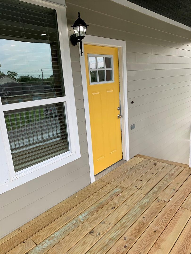 Gallery Image 14
