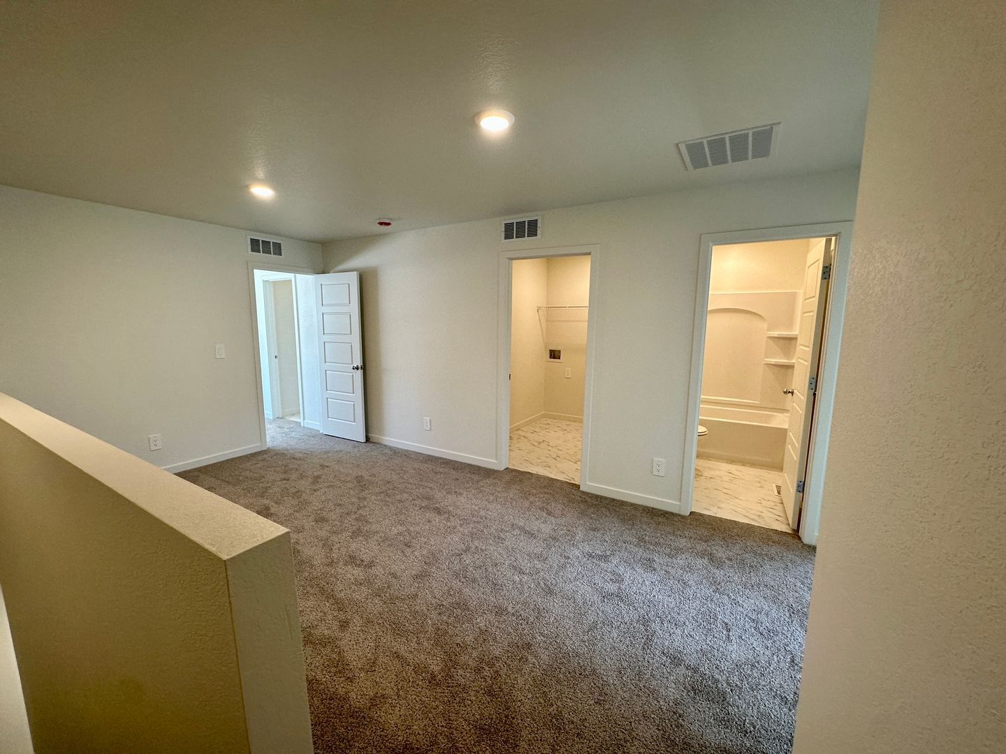 Gallery Image 19