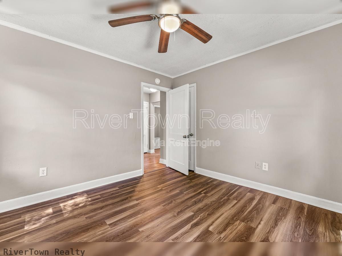 Gallery Image 12