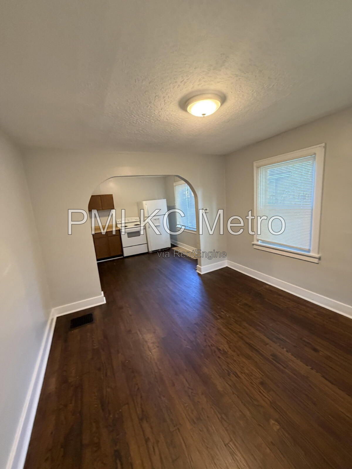 Gallery Image 0