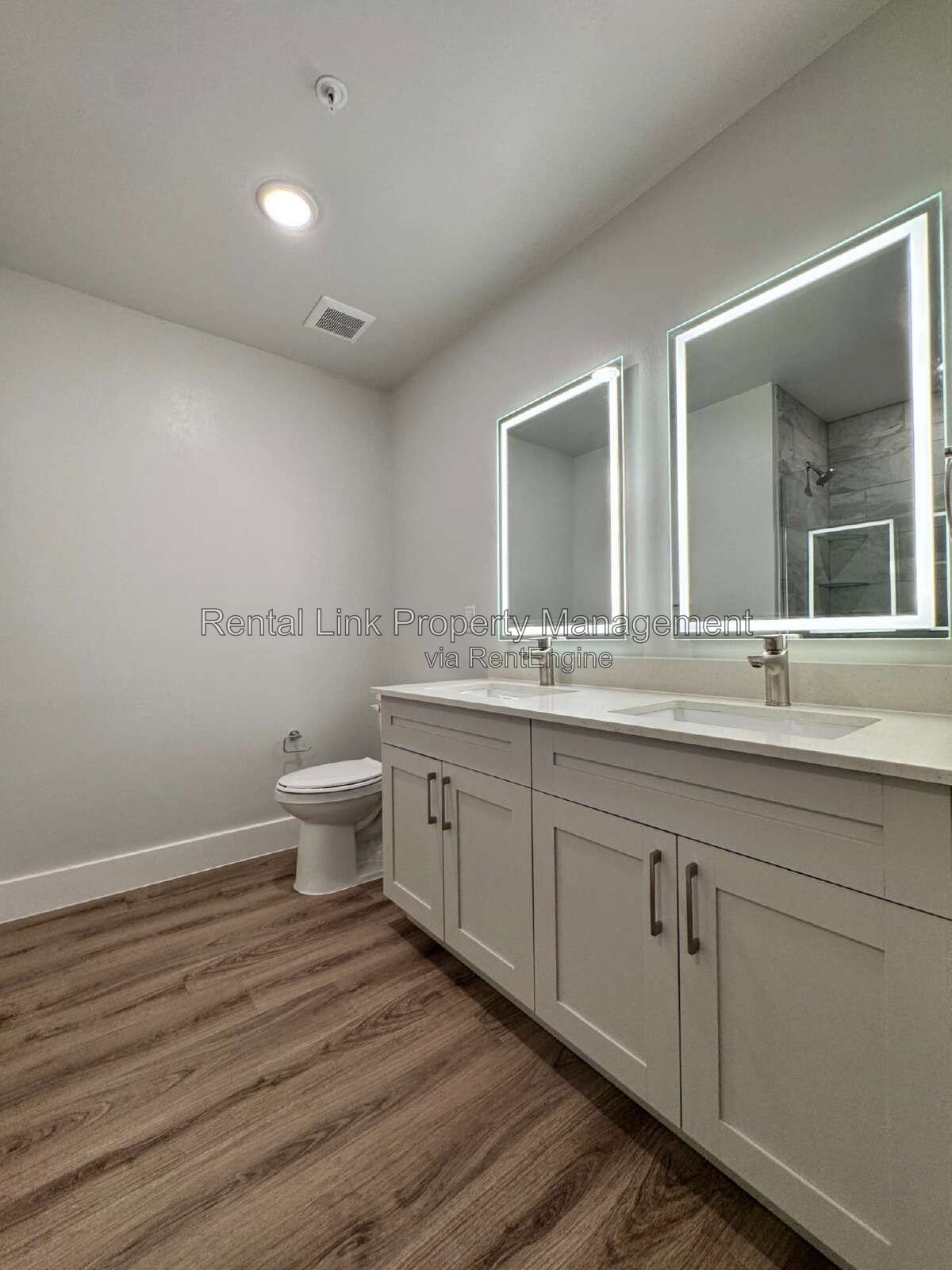 Gallery Image 18
