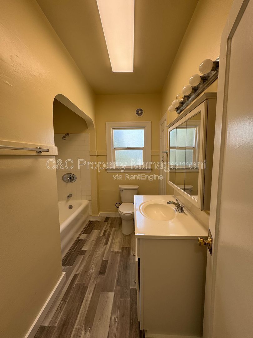 Gallery Image 15