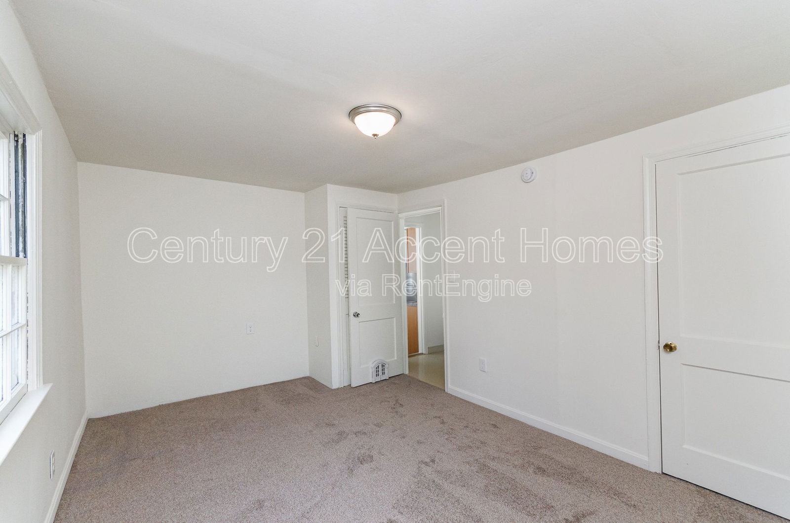 Gallery Image 18