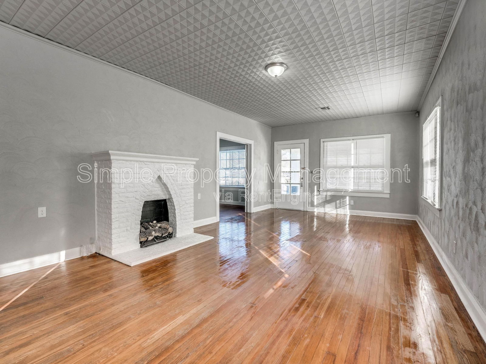 Gallery Image 1