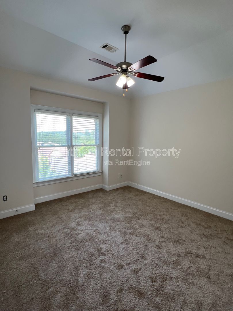 Gallery Image 33