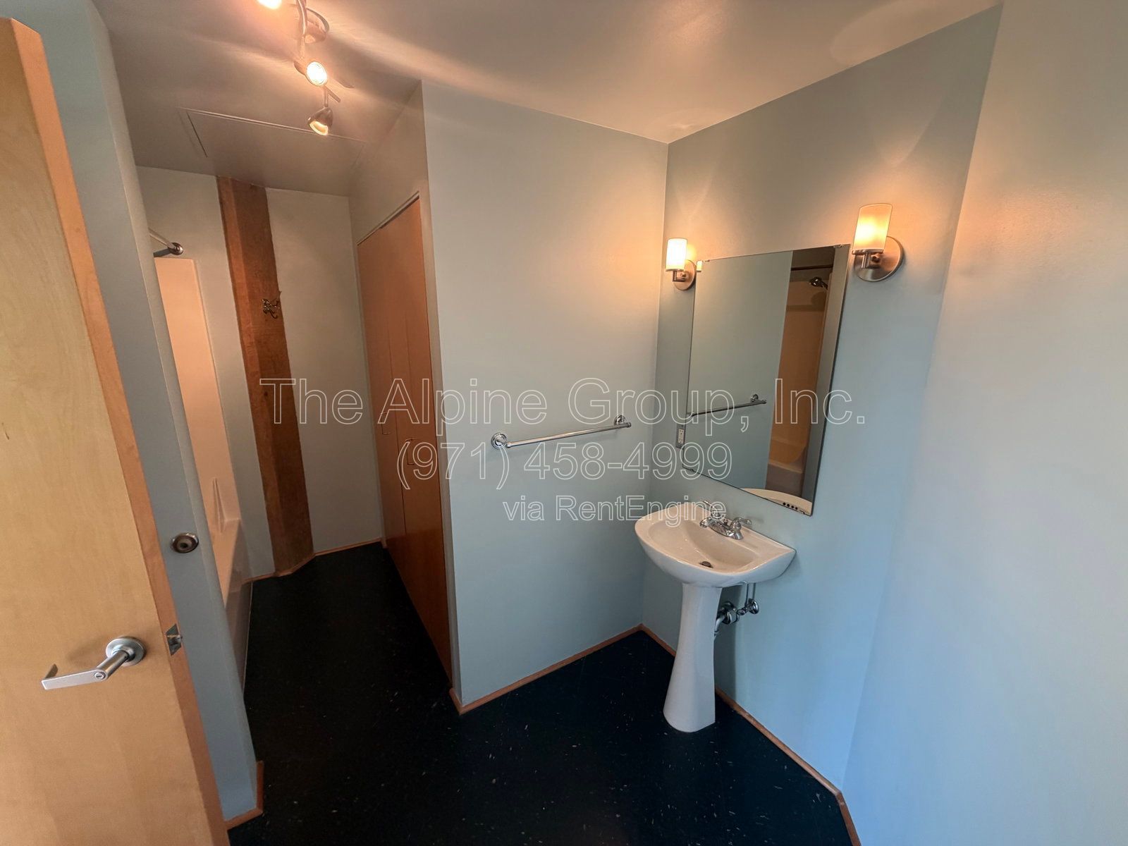 Gallery Image 16