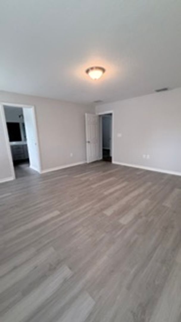Gallery Image 19
