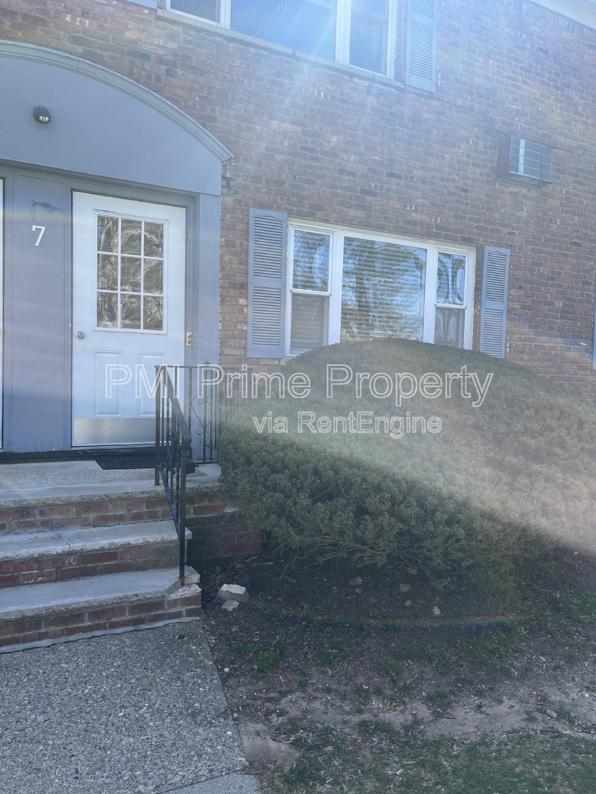 Gallery Image 0