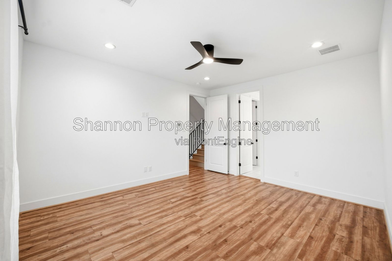 Gallery Image 22