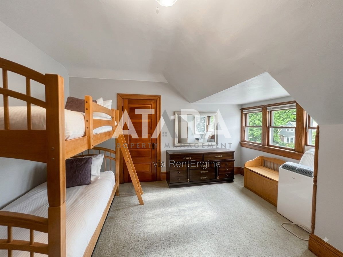 Gallery Image 38