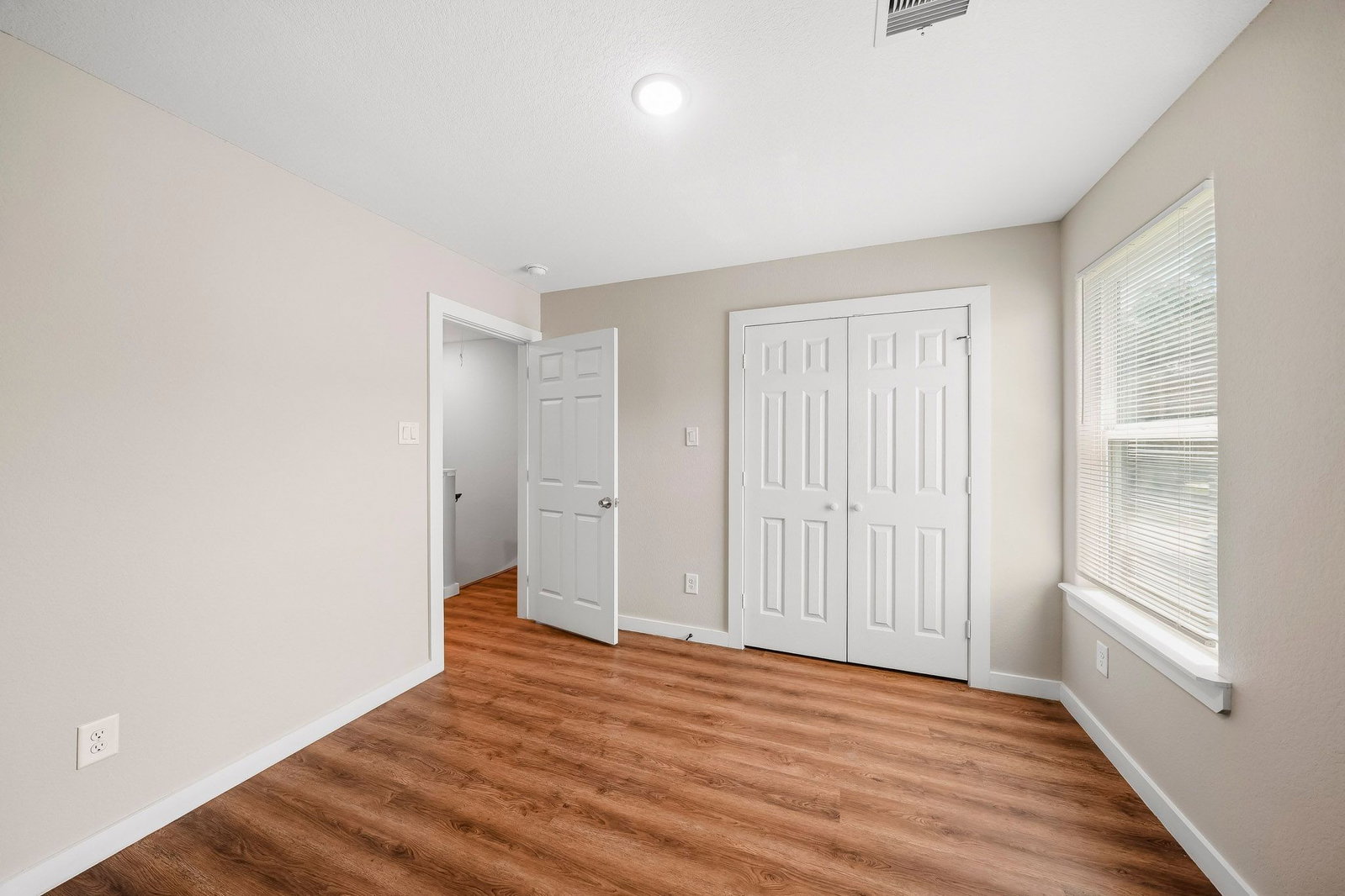 Gallery Image 19