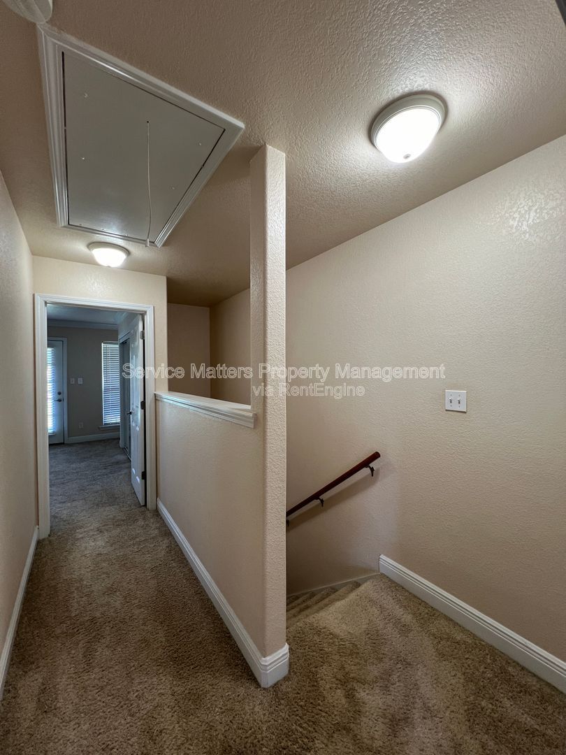 Gallery Image 17